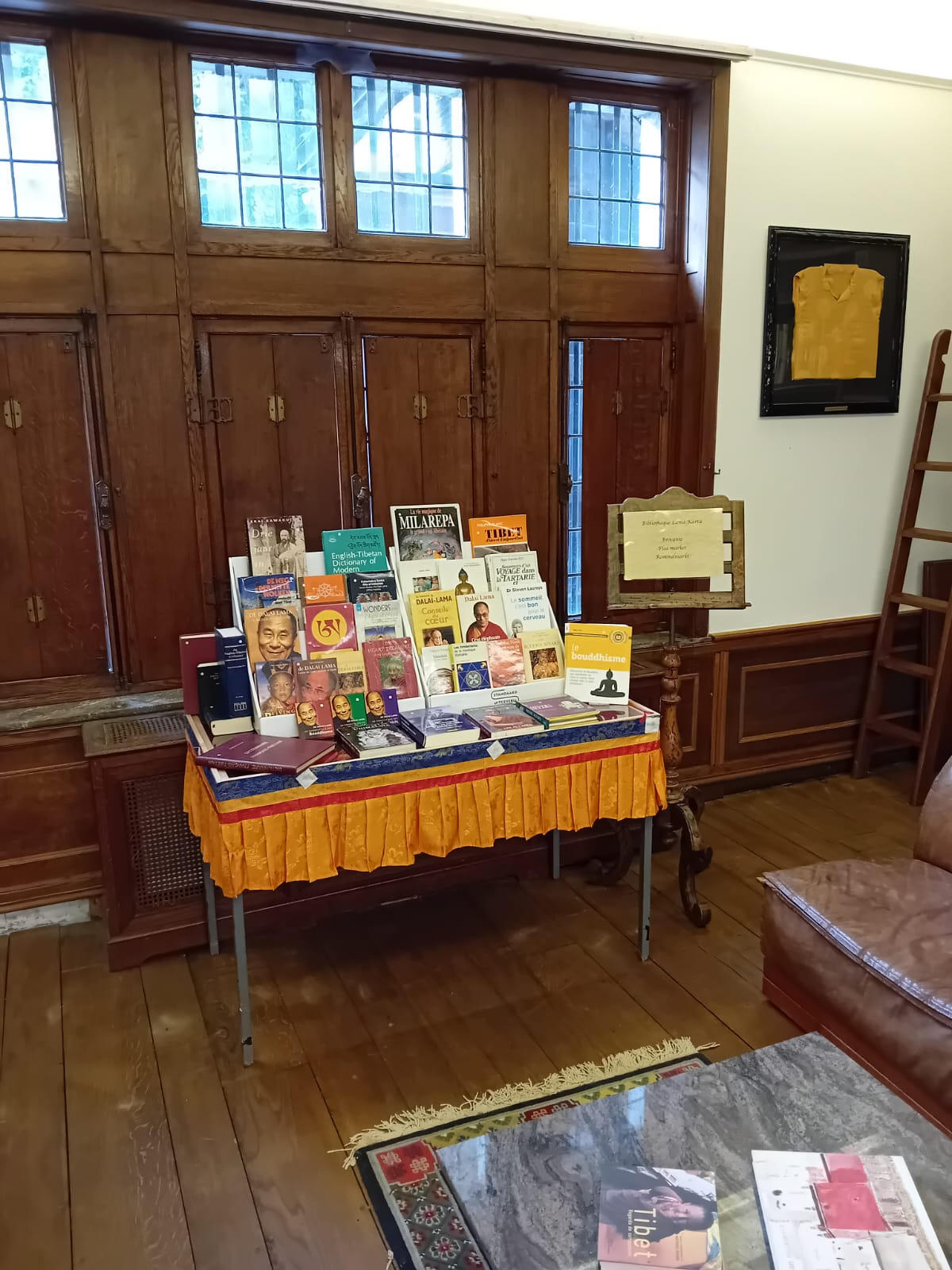 Brocante Bibliothèque Lama Karta Bibliothèque Lama Karta